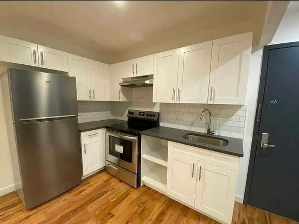 1st image of 2513 Bedford Ave Floor 3