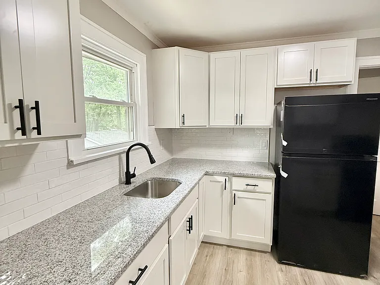 4623 Behrwald Ave #UP — Photo 6