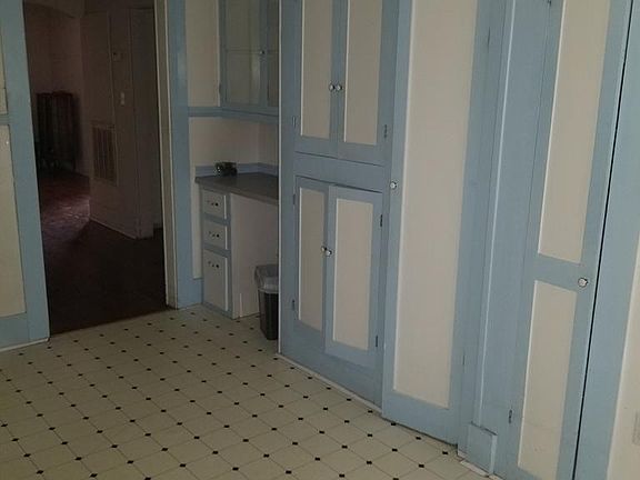 5th image of 482 E Wood Ave