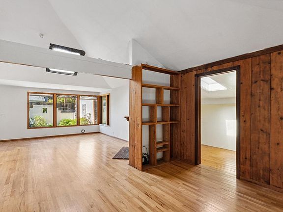 5th image of 405 Ash Street