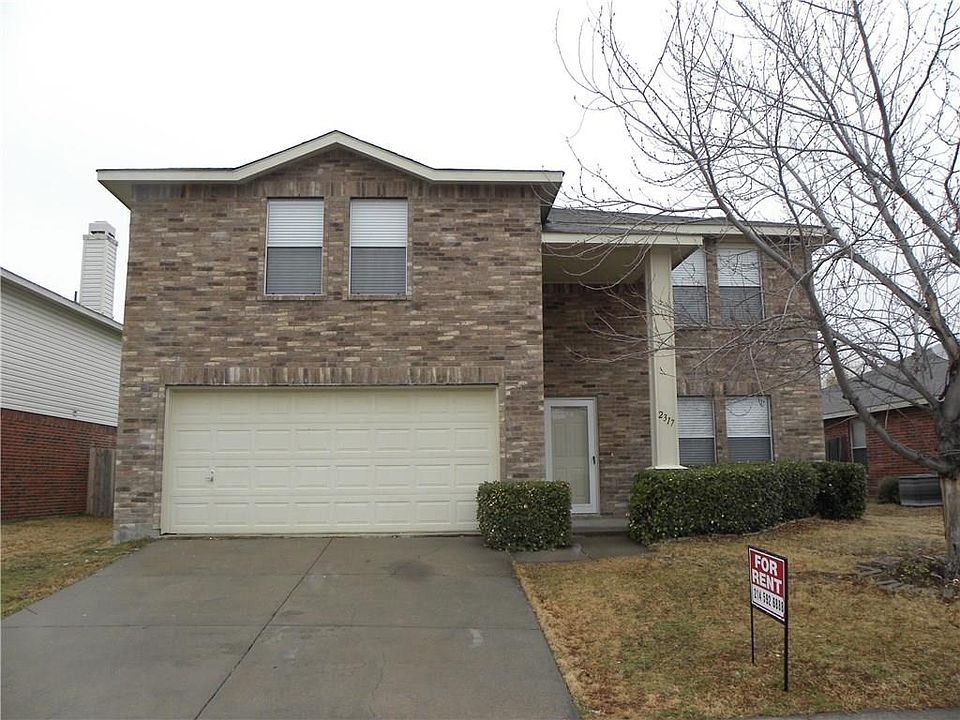 1st image of 2317 Maple Dr