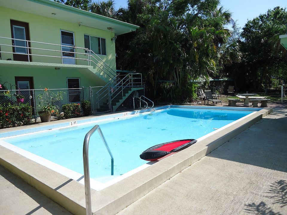 1st image of 2544 1st St APT 104