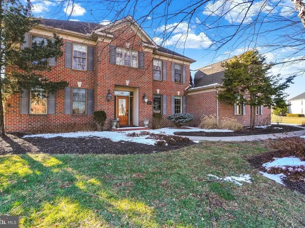 2637 Mayfair Ln, York, PA 17408