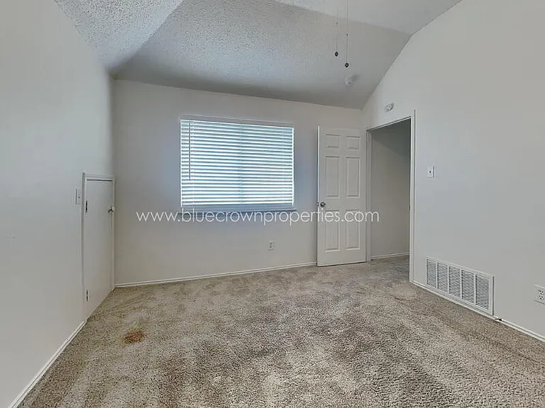 1409 Post Oak Dr — Photo 15