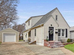 1516 6th St SW, Minot, ND 58701