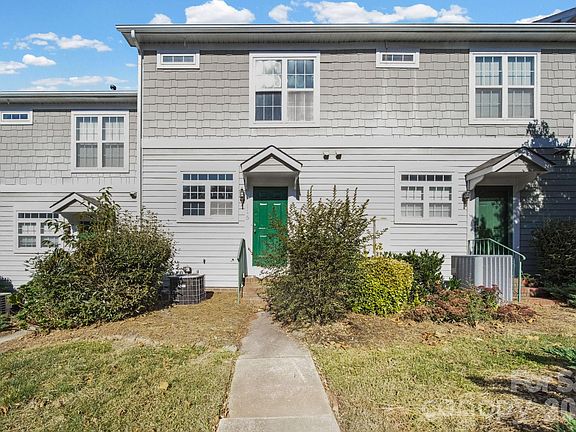 3rd image of 115 Sunridge Dr