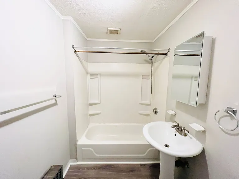 69 Adams St #2 — Photo 7