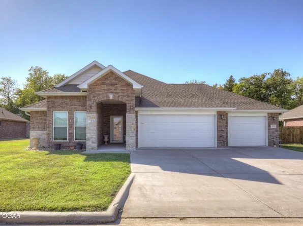 904 Lakeview Dr, Webb City, MO 64870