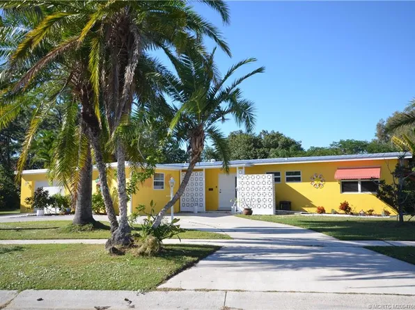 2872 SE Merritt Ter, Port Saint Lucie, FL 34952