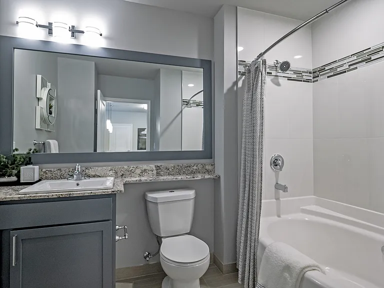 Gatsby Apartments — Photo 20