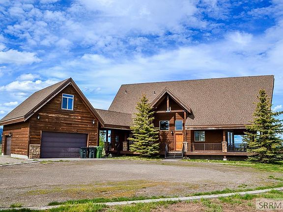 2nd image of 3758 Bishop Mountain Dr