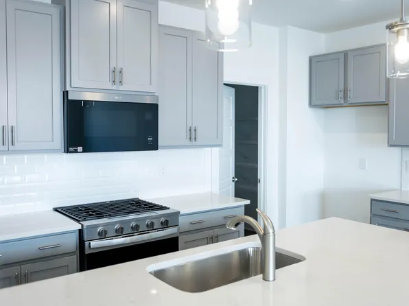 23 Ara Ct #205, Angier, NC 27501