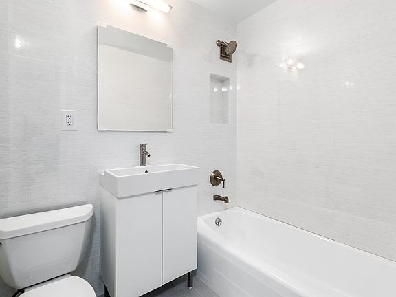 5th image of 159 W 53rd St APT 27D