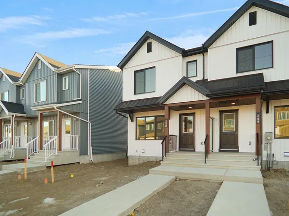 654 Uplands Dr, Edmonton, AB T6M 3B9