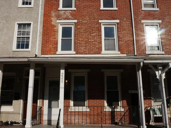 221 E Wood St, Norristown, PA 19401