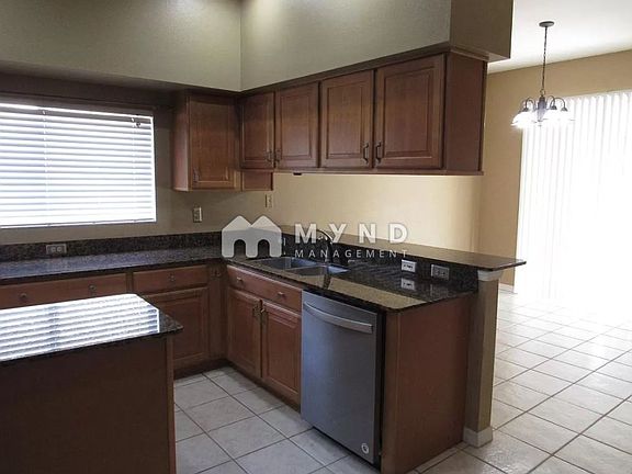 4th image of 18113 Diamond Cove Ct