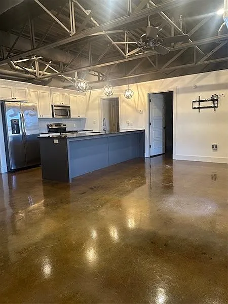 Building Photo - 322 N Court St #3E