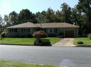 2304 Rock Creek Dr, Chesapeake, VA 23325