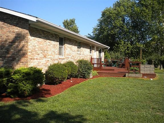 3rd image of 10481 Madonna Dr