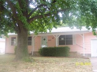 1615 Pearl St, Carthage, MO 64836