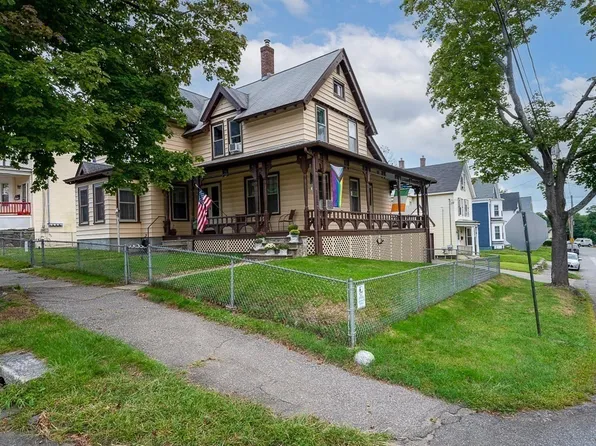 216 Walnut St, Clinton, MA 01510