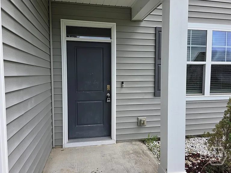 114 Troupe Dr — Photo 3