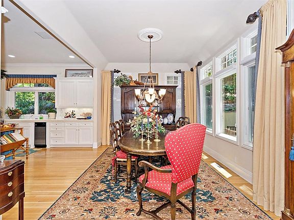 5th image of 28011 Peninsula Dr