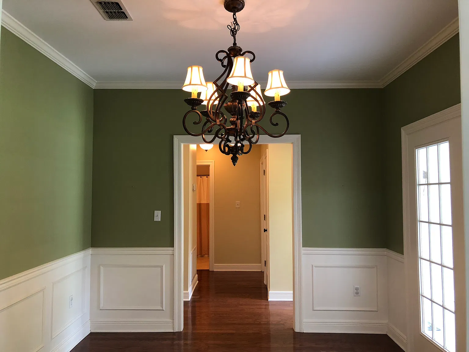 3 bed, 1846 sqft, $2,150 — Photo 3