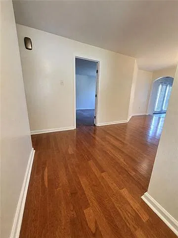 3 bed, 2.0 bath, 1796 sqft, $1,950 — Photo 2