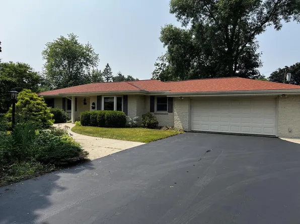 4515 Coral DRIVE, Brookfield, WI 53045
