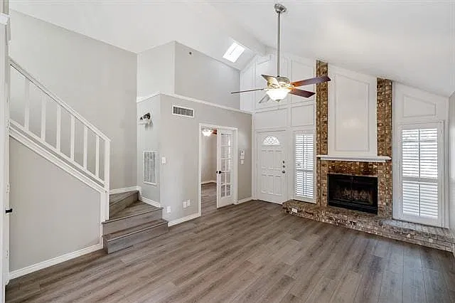 2 bed, 1334 sqft, $2,600 — Photo 3