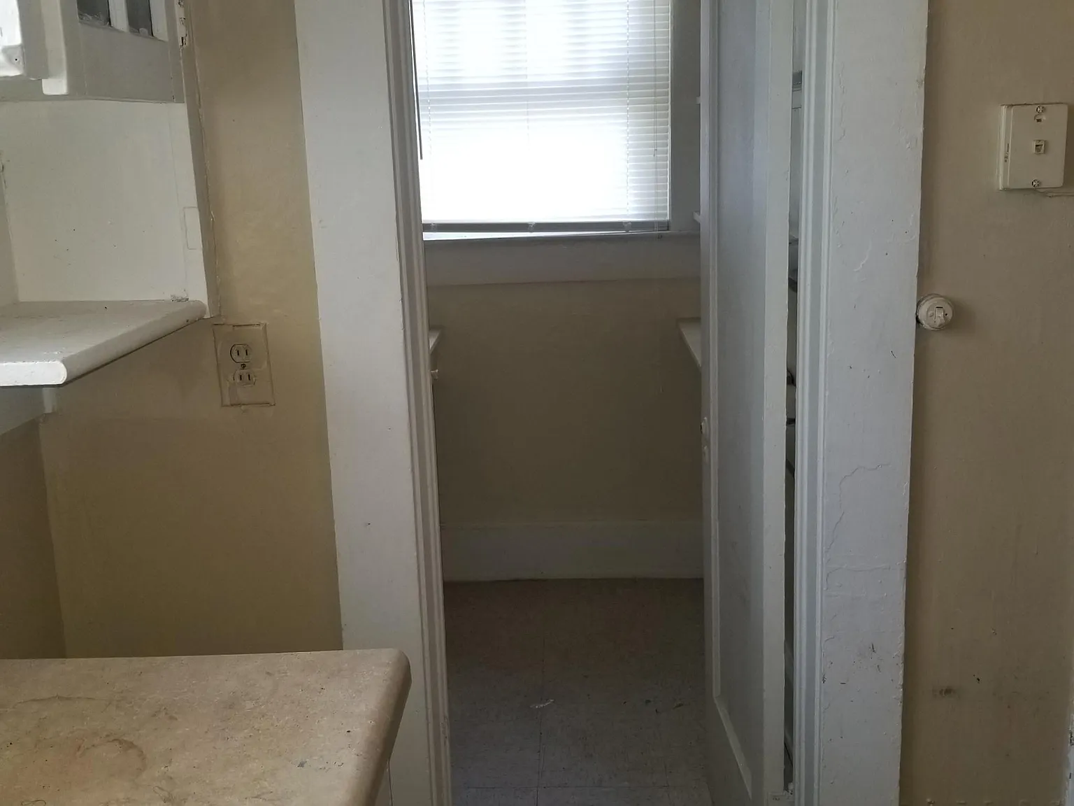 3 bed, 1592 sqft, $1,100 — Photo 4