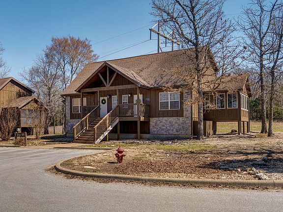 3rd image of 10 Olivia Court #105b