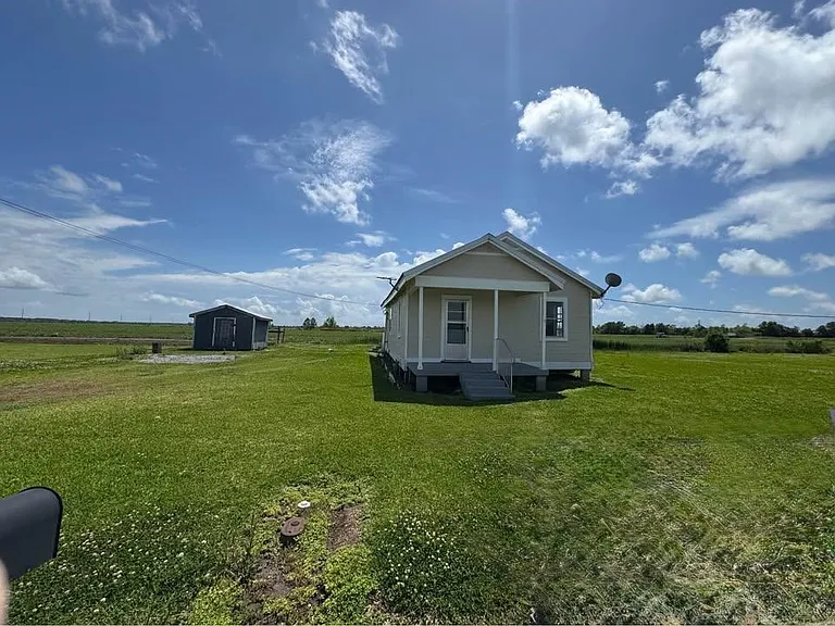 200 McCloud Rd — Photo 2