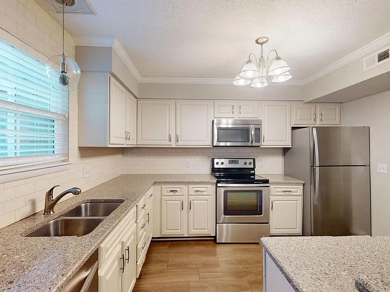 3280 Heathstead Pl — Photo 9