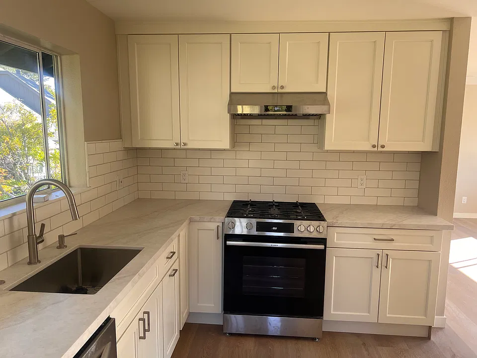 471A Alexander Ave