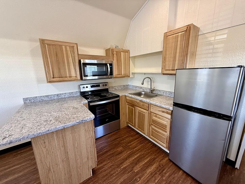 2nd image of 220 Davis Ford Ln #2