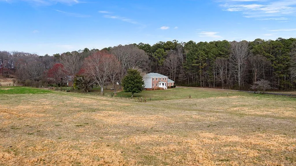 174 Cline Dr photo 1