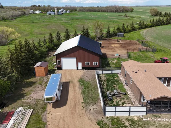 4991 14th St NW, Garrison, ND 58540