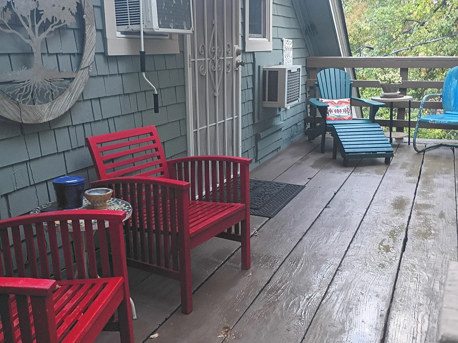 3 bed, 900 sqft, $1,950 — Photo 1