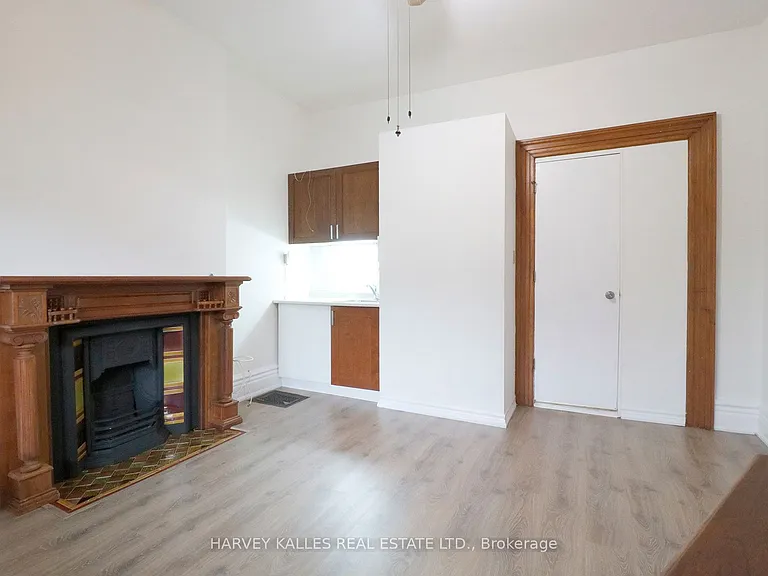 39 Macdonell Ave #1 — Photo 4