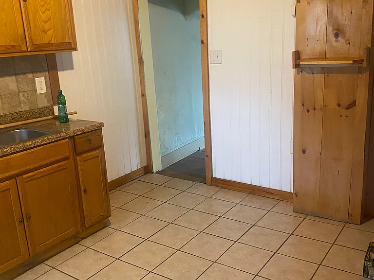 335 E Fell St — Photo 10