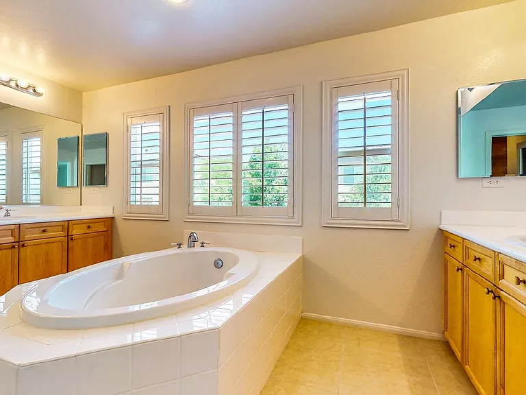 9412 Forest Edge Ave — Photo 33