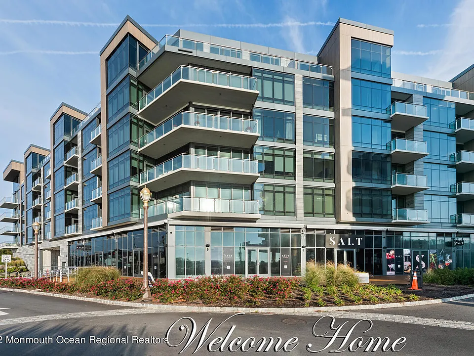 15 Morris Ave #308