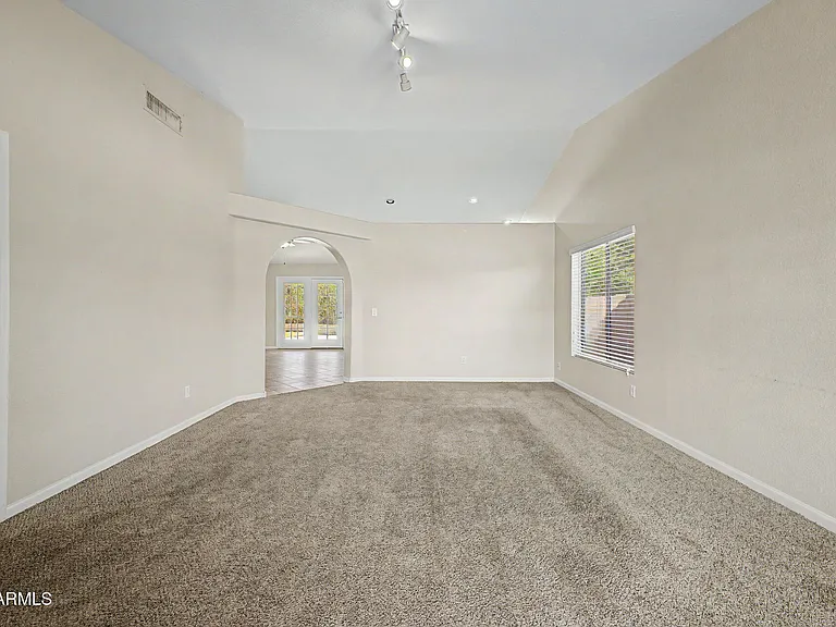 8752 W Melinda Ln — Photo 14