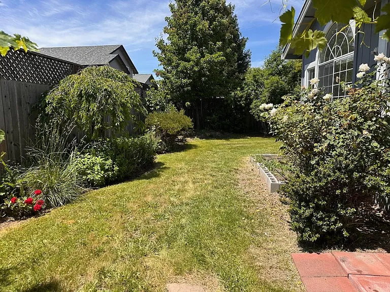112 Knight Ct — Photo 2