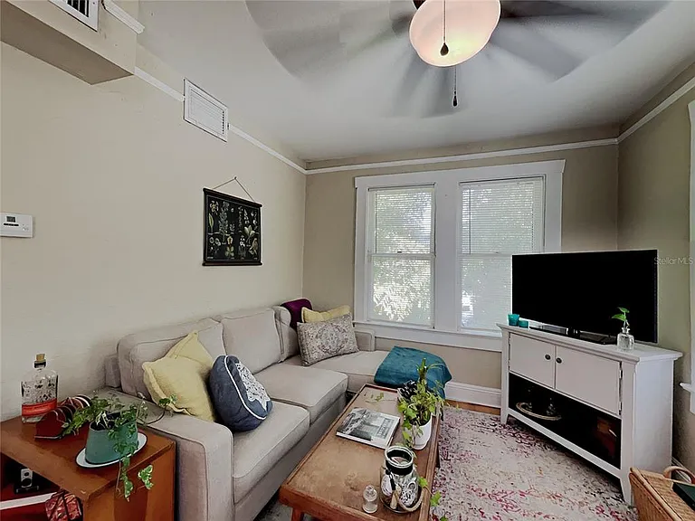 807 1/2 S Fremont Ave #UPPER — Photo 14