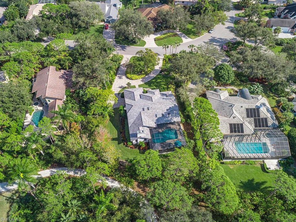 1st image of 3917 Woodlake Dr