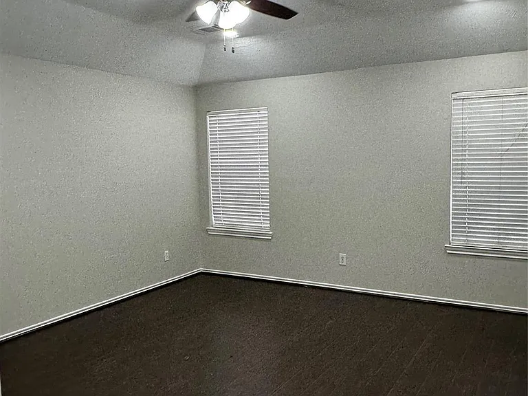 18614 Timbers Dr — Photo 12