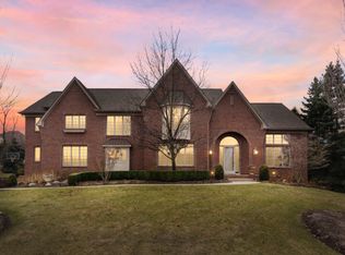 789 Langley Rd, Rochester Hills, MI 48309